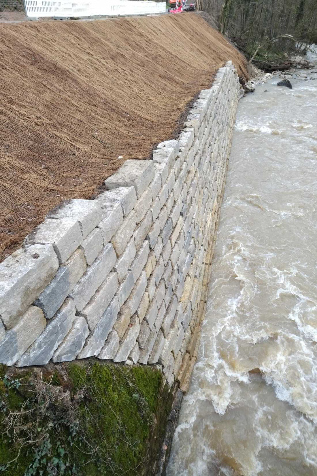 Bild zeigt Mur de soutènement in L-Fausermillen