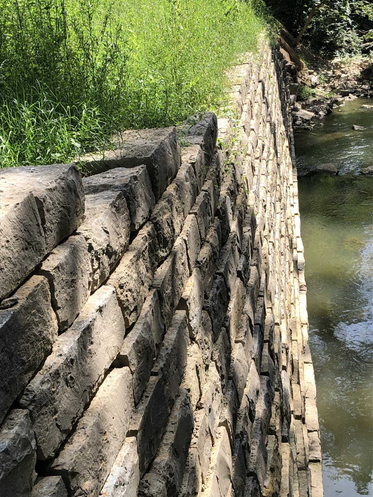 Bild zeigt Mur de soutènement in L-Fausermillen