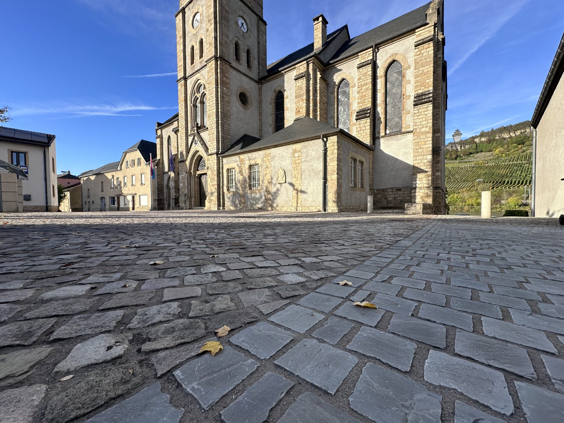 Bild zeigt RUE DU FAUBOURG ET DE L’ÉGLISE in L-Machtum