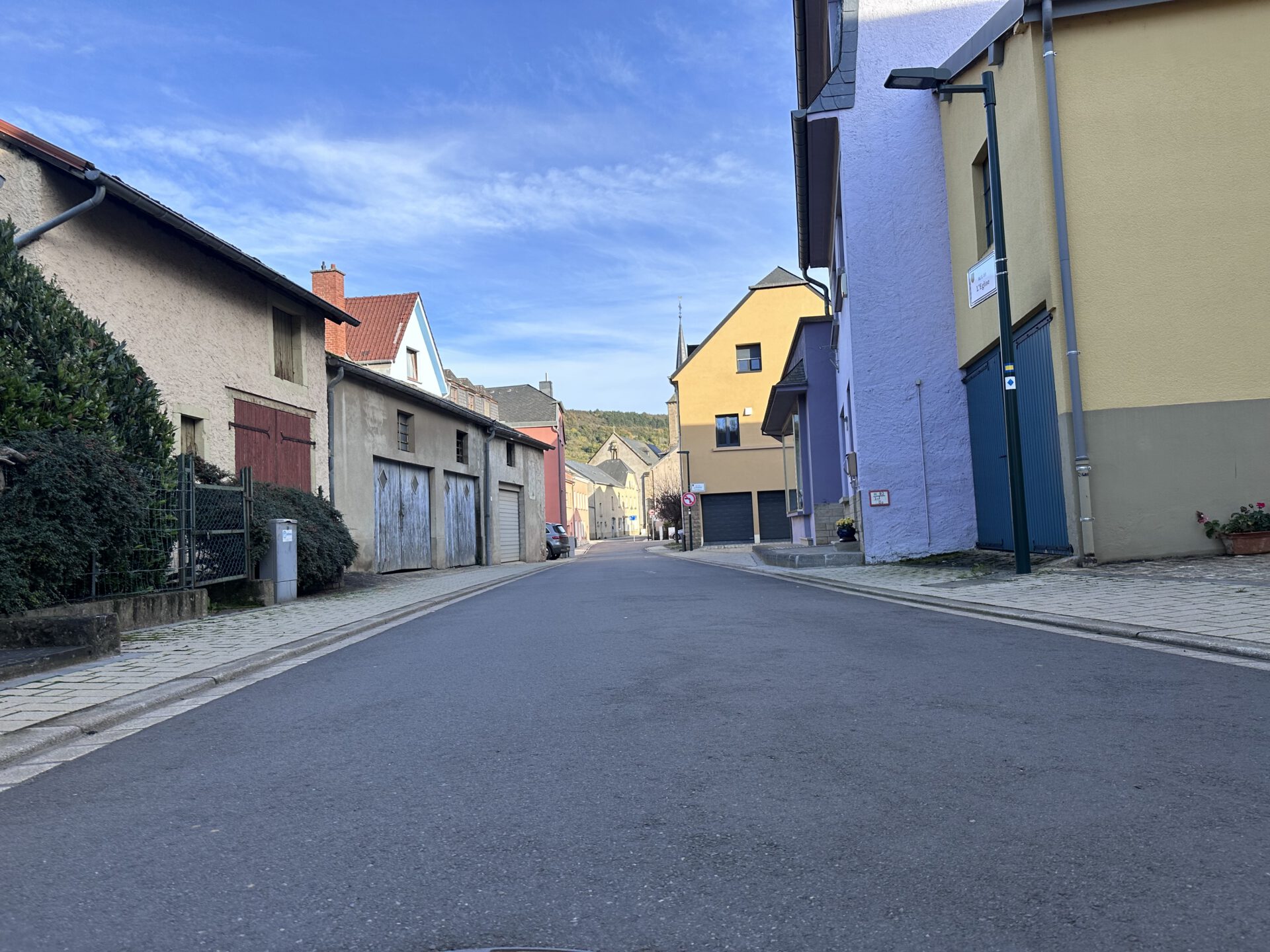 Bild zeigt RUE DU FAUBOURG ET DE L’ÉGLISE in L-Machtum
